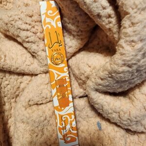 Yara Orange Perfume Stick